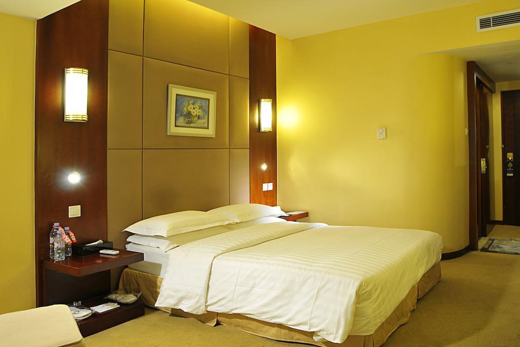 Maxcourt Hotel Changchun Zimmer foto